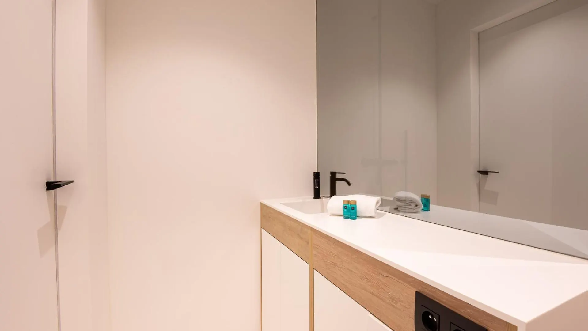 Dunvegan - City Centre Luxurious Apartment For 5 Oostende