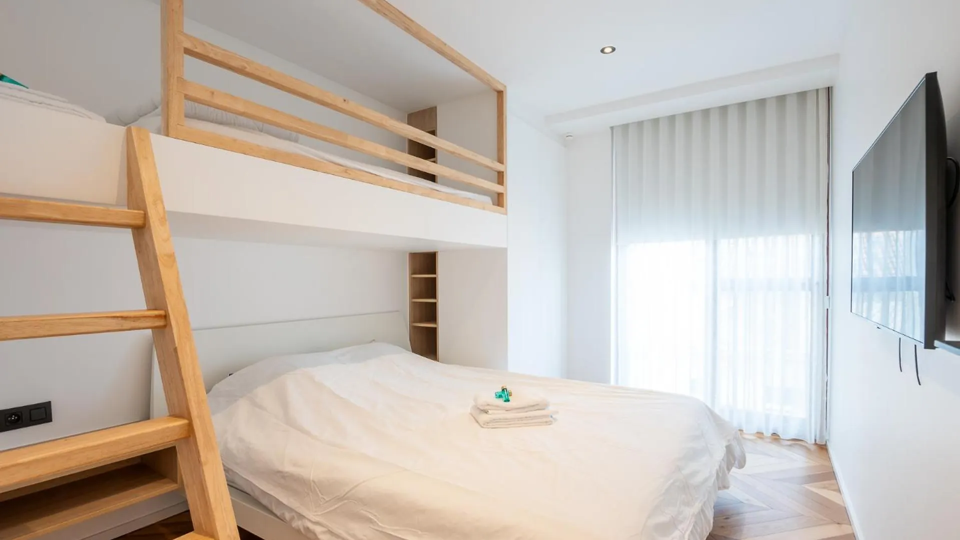 Dunvegan - City Centre Luxurious Apartment For 5 Oostende